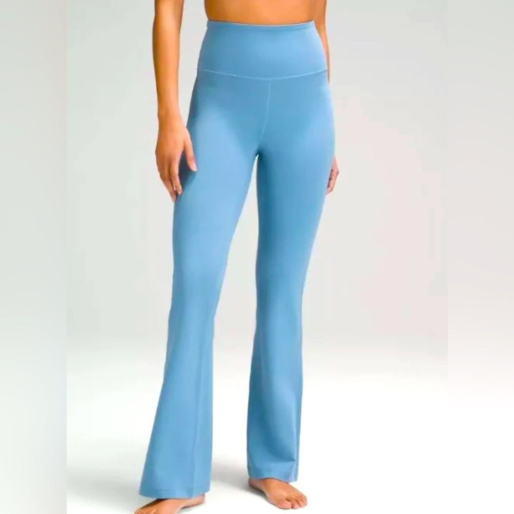 Groove Super-High-Rise Flared Pant *Nulu